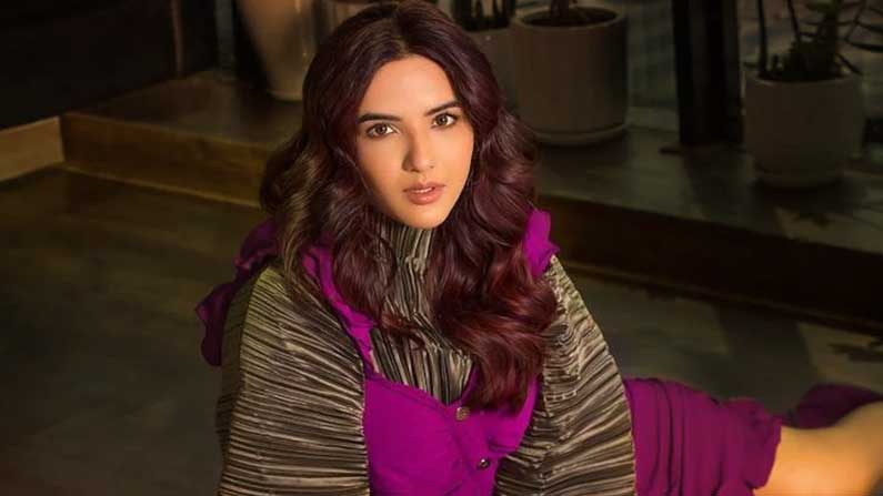 Happy-Birthday-Jasmin-Bhasin-gazetapost