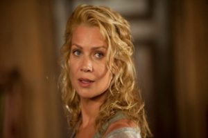 Laurie-Holden-gazetapost