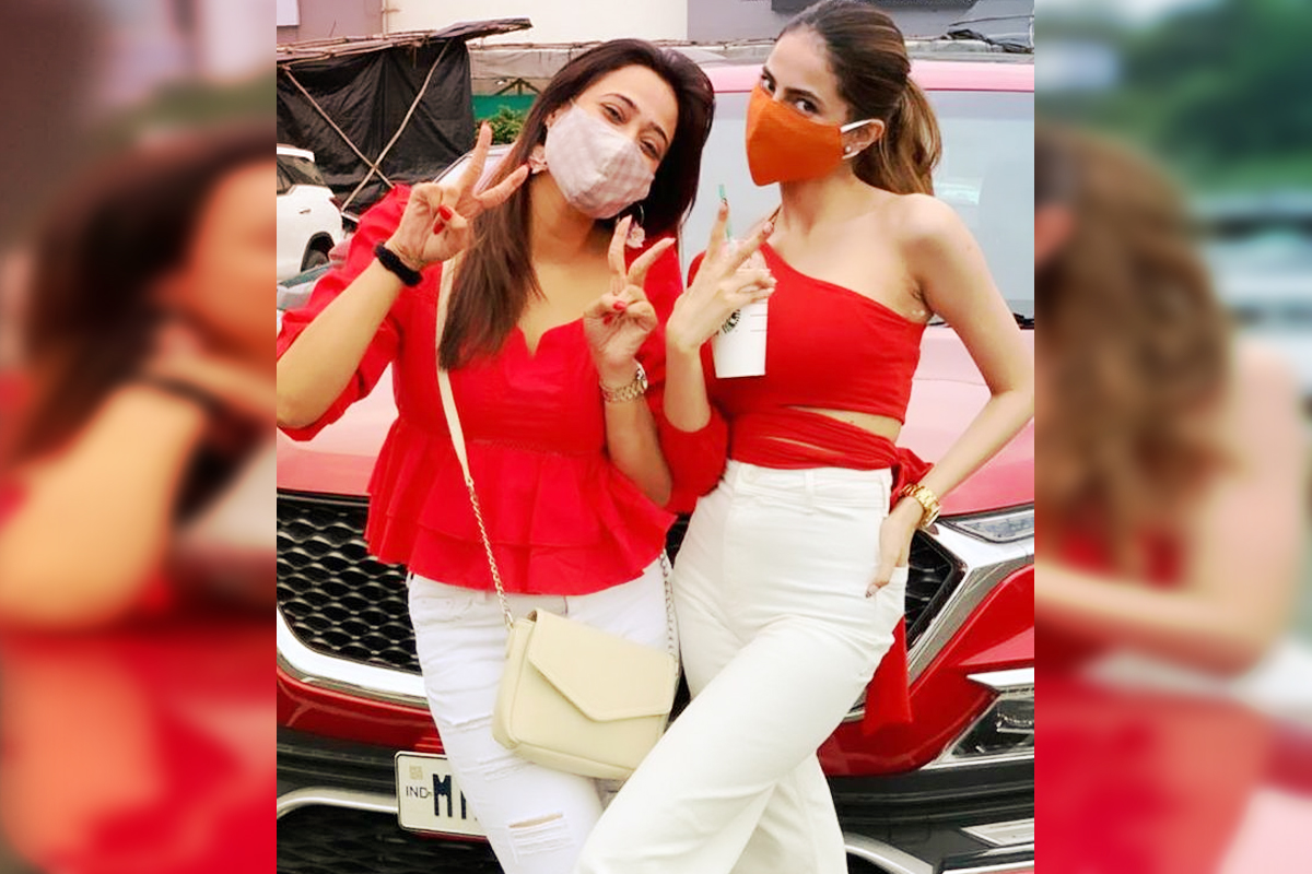 Shweta tiwari with palak tiwari-Bijli