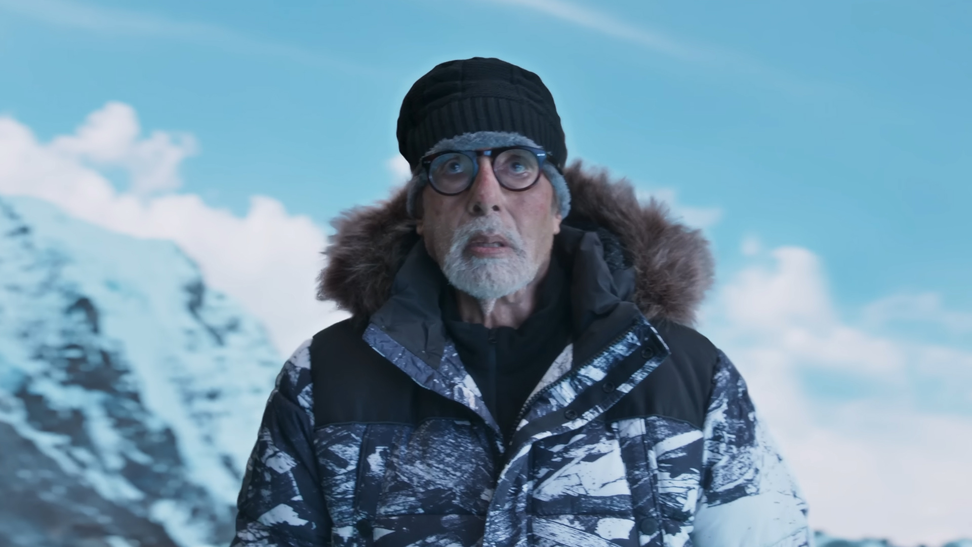 Uunchai - Official Trailer _ Amitabh Bachchan