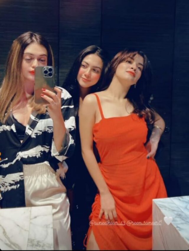 vaishnavi-reem-sameer-sheikh-and-avneet-kaur-caught-up-for-wild-girl-night-out-see-pics-522x920