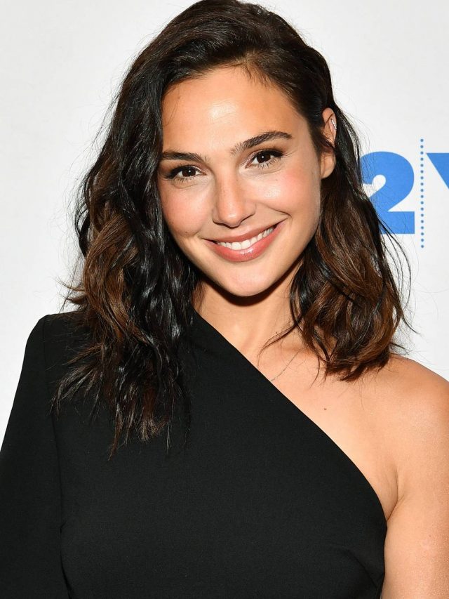 new-york-ny-october-01_-gal-gadot-attends-gal-gadot-and-meher-tatna-in-conversation-with-carla-sosenko-25oct17-gettyimages-856433994-b