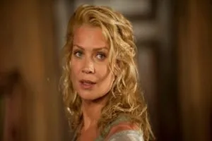 Laurie-Holden-gazetapost