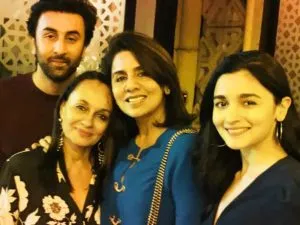 Ranbir-Kapoor-Alia-Bhatt-Riddhima-Kapoor-Sahni-Neetu-Kapoor